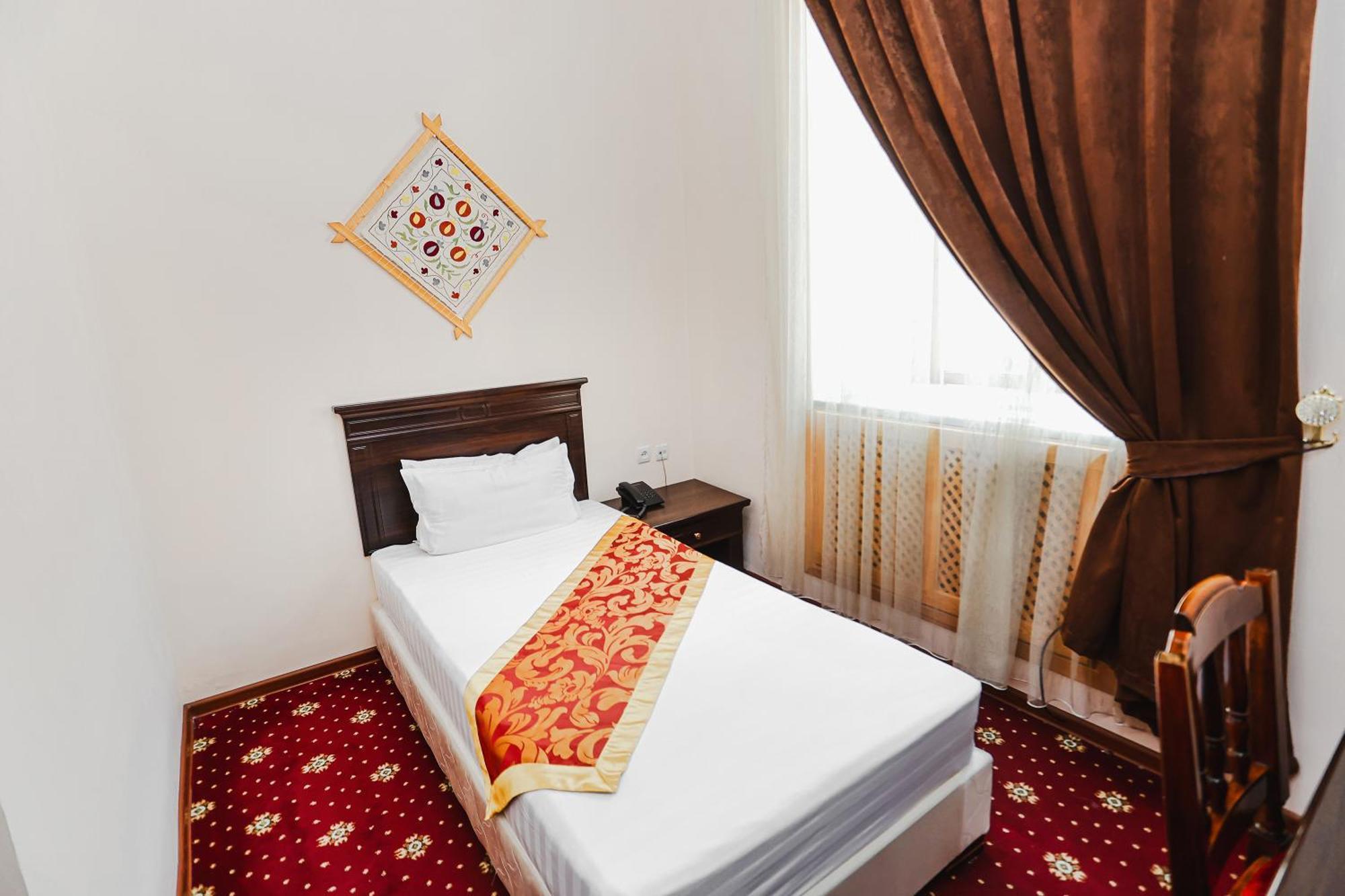 Yangi Sharq Hotel Samarkand Bagian luar foto