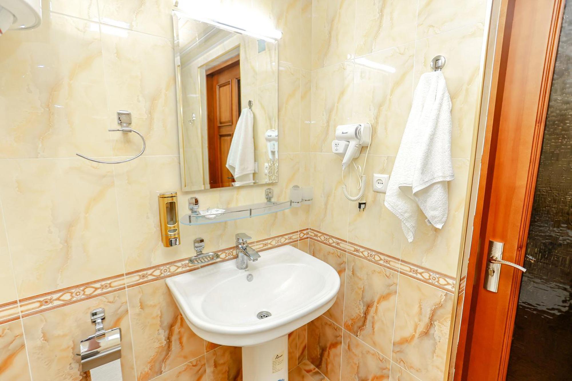 Yangi Sharq Hotel Samarkand Bagian luar foto