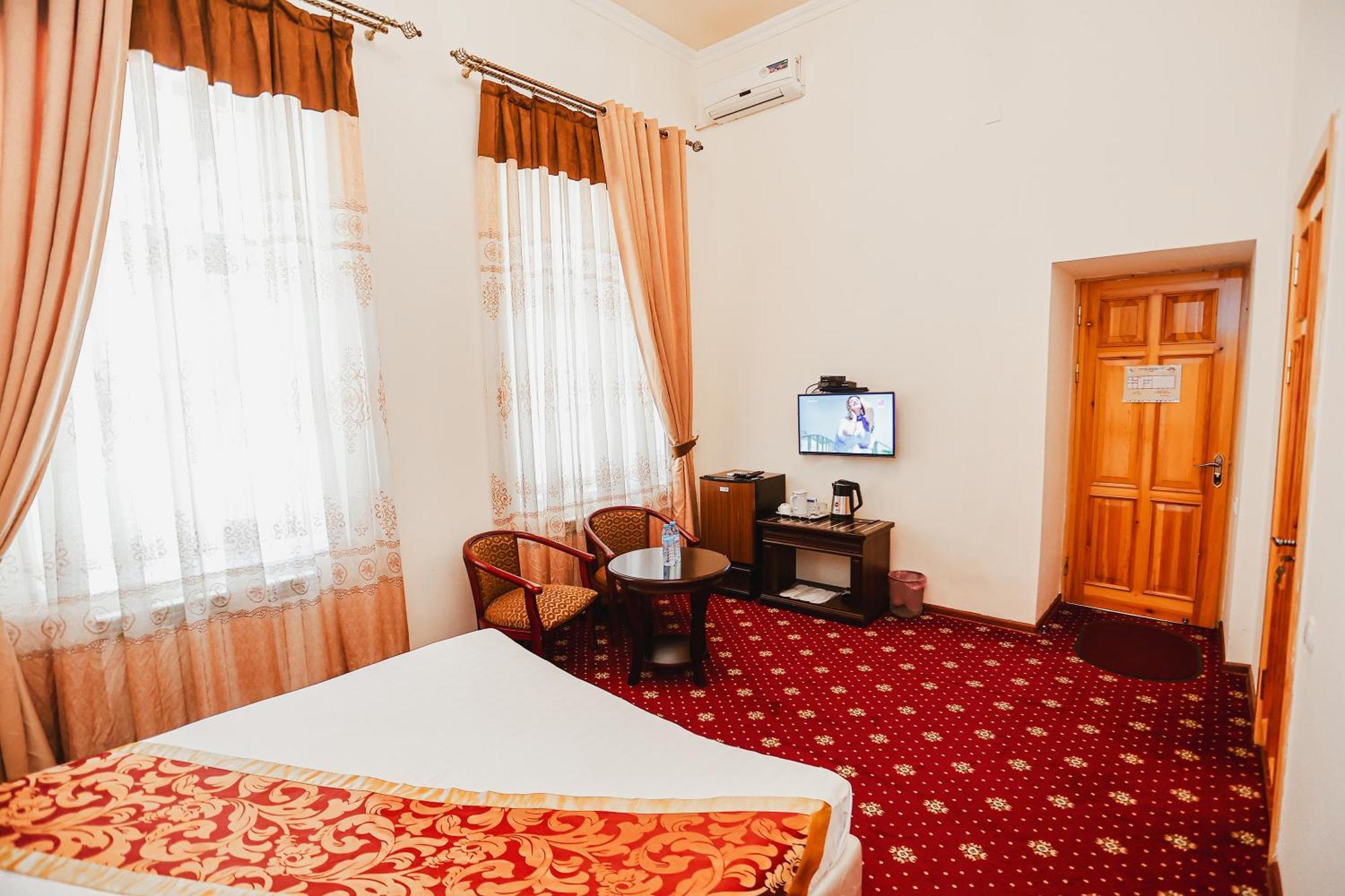 Yangi Sharq Hotel Samarkand Bagian luar foto
